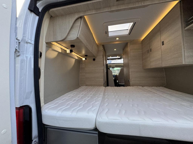 RAPIDO V55 2023 Pano Douche 5.99m foto: 16