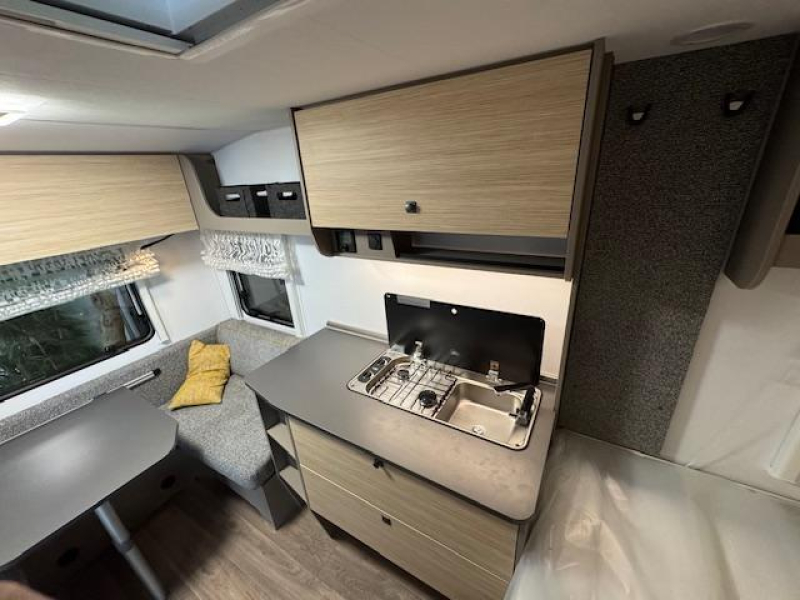 NEXT 380 NIEUW LICHTGEWICHT FENDT  foto: 11