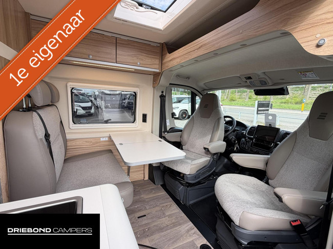 Hymer Yellowstone Cross-Over 180PK 9T-Automaat Enkele Bedden Zonnepanelen foto: 1