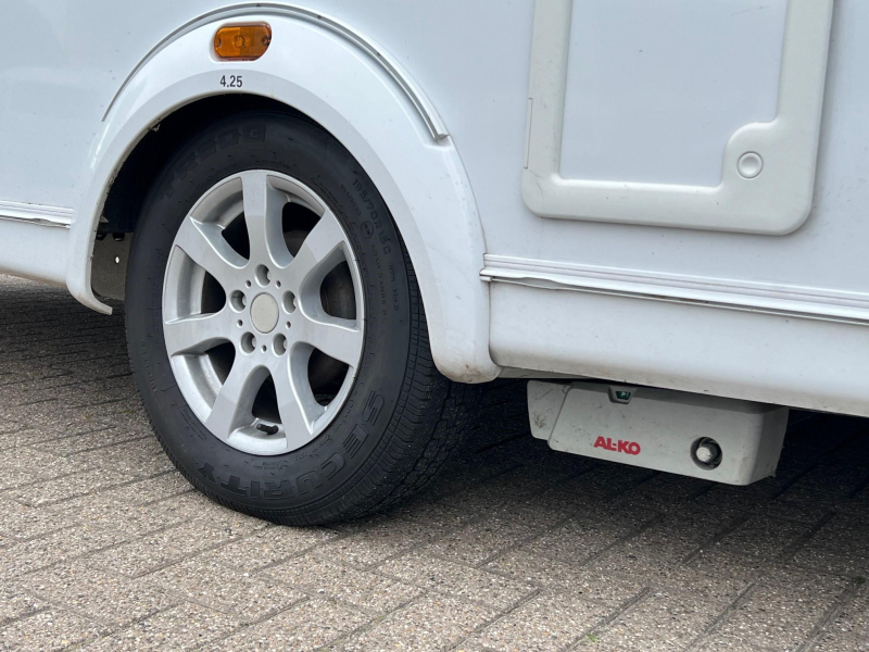 Knaus Sudwind Silver Selection 500 EU mover, luifel, schotel tv  foto: 18