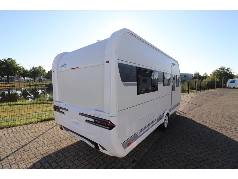 Hobby De Luxe 460 LU MODEL 2026 - 1500KG - 240 