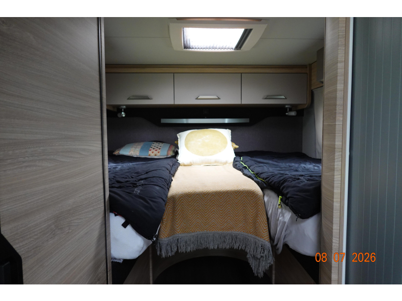 Knaus Platinum Selection 650 MEG Level + 2x aire acondicionado + aire foto: 13