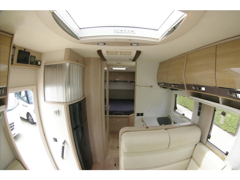 Rapido 8090 DF Queensbed, Hefbed.Airco,  foto: 9