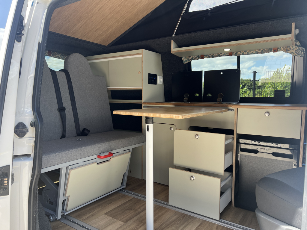Volkswagen T6 buscamper Florida Nuevo interior foto: 2