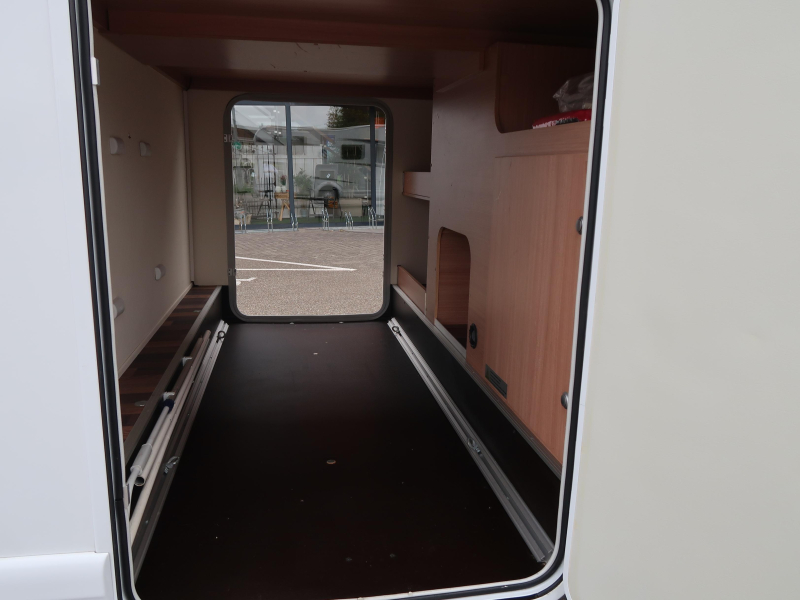 Knaus Sky Wave 700 MEG MET AUTOM. LEVELSYSTEEM  foto: 17