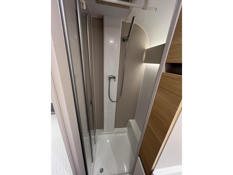 Adria Adora 572 UT Nieuw - Actie model  foto: 12