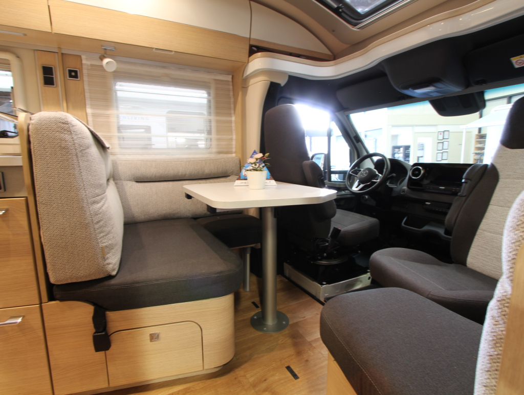 HYMER B690MC photo : 3