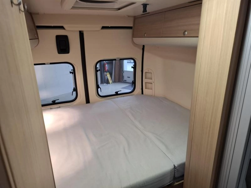 Adria Twin 600 Sunliving 130PK Solar  foto: 11