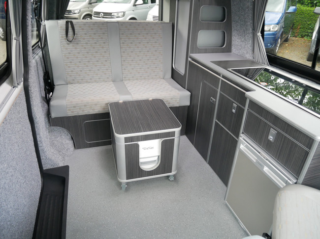Volkswagen T5 GP, 4 Zitplaatsen, Vast Hoogdak foto: 18