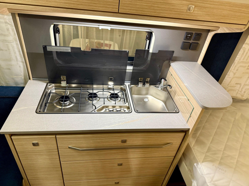 Fendt Bianco Activ 445 SFB modeljaar 2026  foto: 17