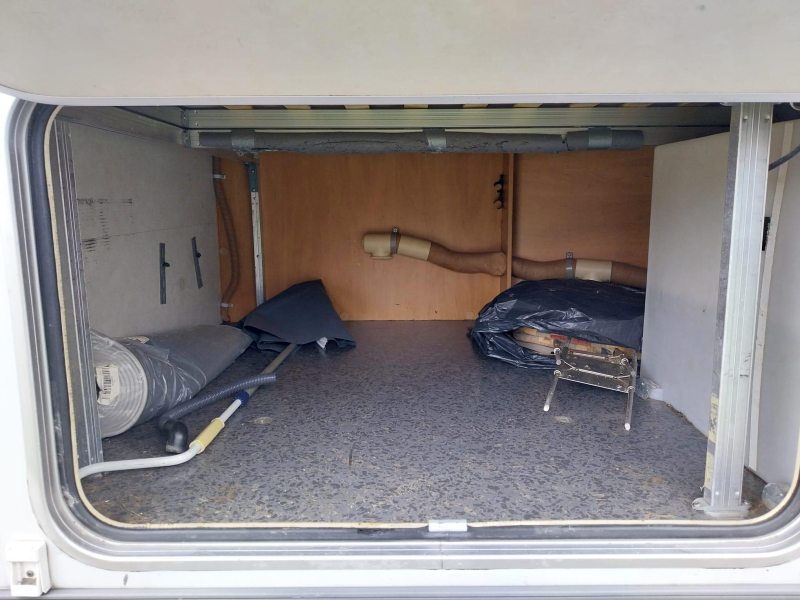 Hymer Tramp met maxxfan, zonnepaneel  foto: 15