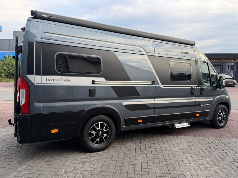 Adria Twin Supreme 640 SLB 9T Automaat-Lengte bedden  foto: 16