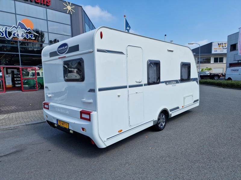 Caravelair Allegra 420 4 person photo: 2