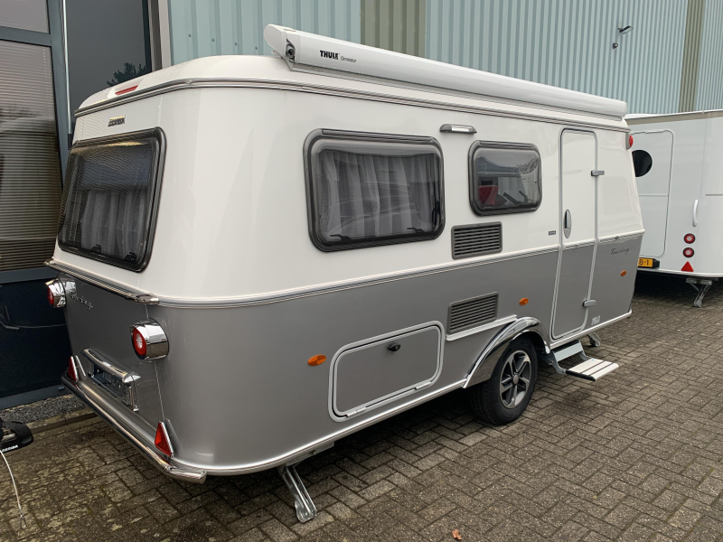 Eriba Touring Urban 530 Screen door/Service hatch/Awning photo: 3