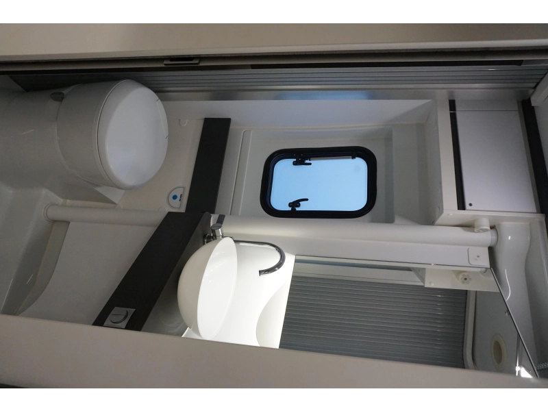 Adria Twin Supreme 640 SGX AUTOMAAT/160PK/AIRCO  foto: 17