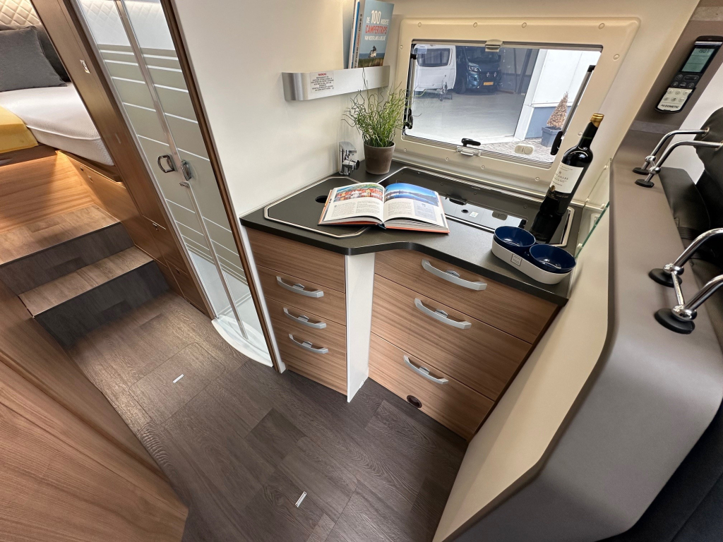 ADRIA CORAL 670 SL AXESS foto: 9