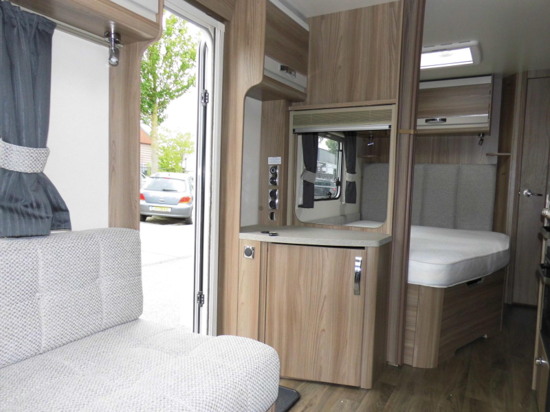 Sprite Cruzer 495 SR Kassettenmarkise! Foto: 9