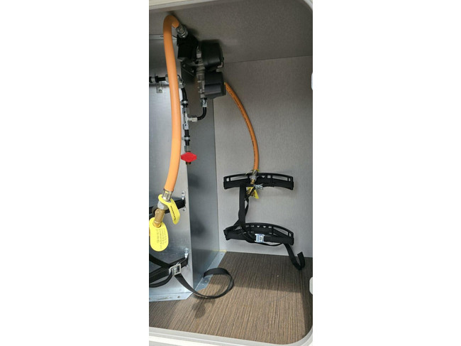 Hymer Free 600 * 9-Gang-Automatik * E-Bike-Träger * Hubdach Foto: 14