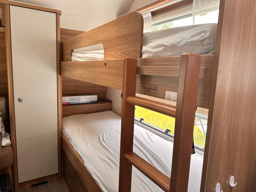 B&uuml;rstner Premio Plus 510 TK - Sehr luxuri&ouml;s Foto: 8