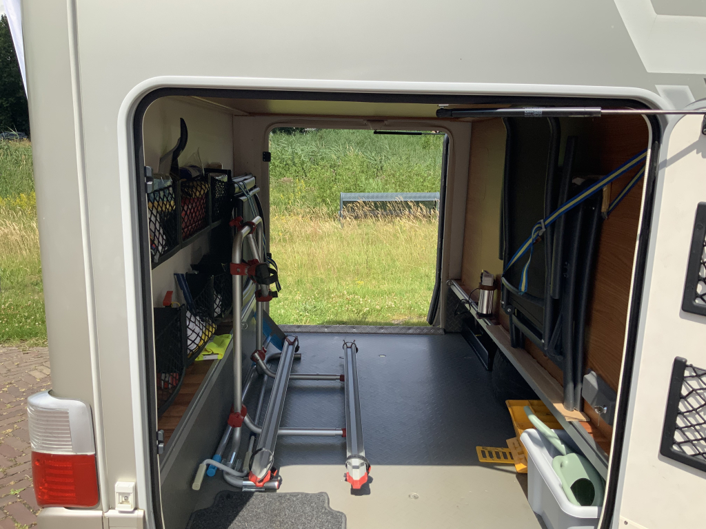 Hymer B 514 SL Star-Edition, AUTOMAAT, Integraal, Motor-airco, Luchtvering, Alko-Max-chassis, Dwarsbed & hefbed Marum Camper centrum on the road  foto: 35