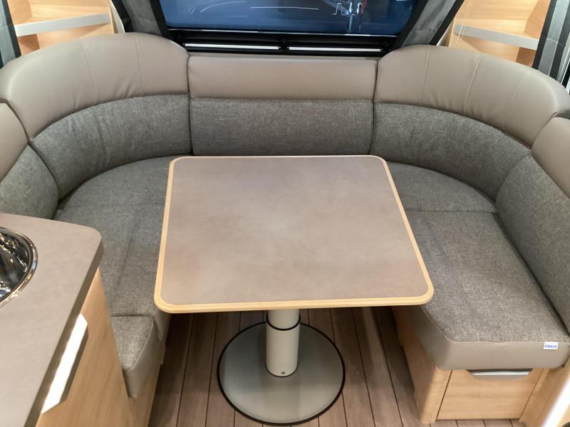 Knaus Sudwind Black Selection 540 UE modeljaar 2026 