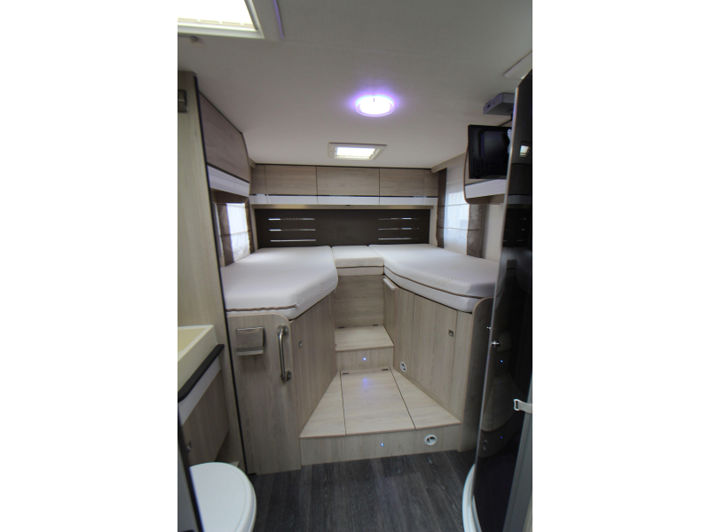 Challenger Graphite 387 GA Lits jumeaux + Lit pavillon photo : 22