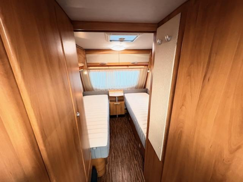 Eriba Nova GL 532 Mover - camas individuales foto: 6