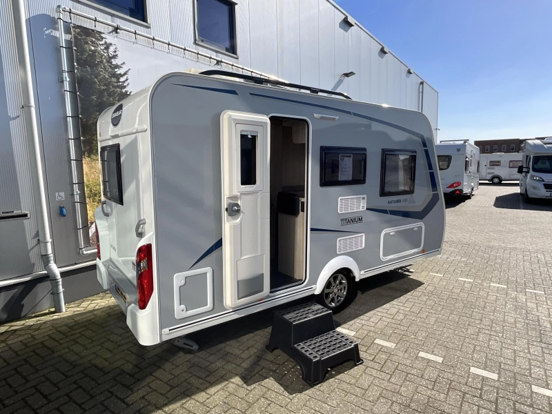 Caravelair Antares Titanium 390 COMPACT-VOORTENT  foto: 1
