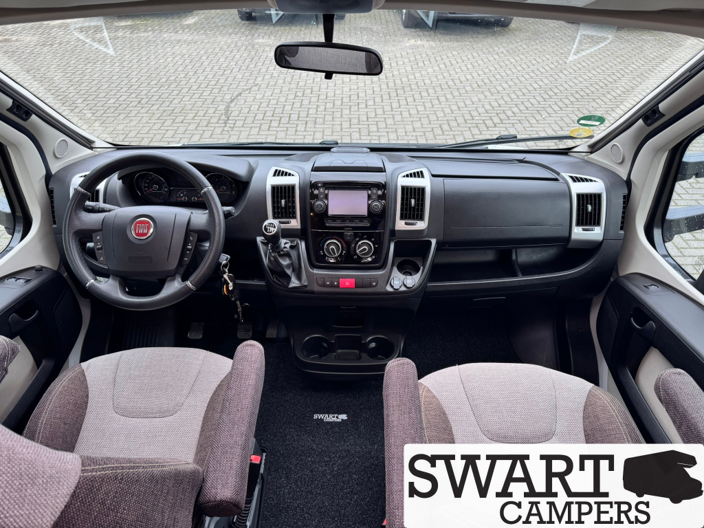 Knaus Sky TI 700 MEG Silver Selection, Enkele bedden 150 pk foto: 8