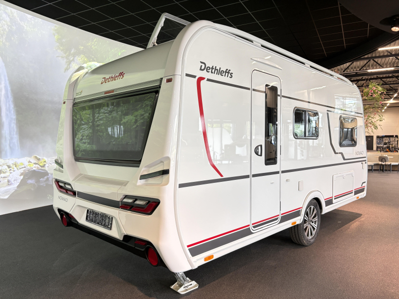 Dethleffs Nomad 460 EL lits jumeaux / gaz ext&eacute;rieur photo : 4