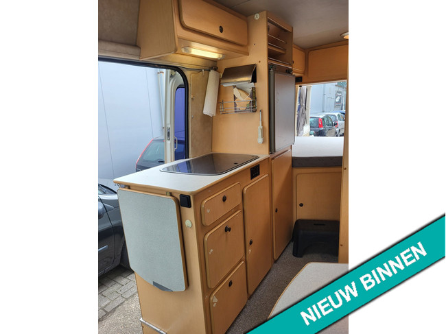 Volkswagen LT 28A TDI Fabriekscamper ZONNEPANELEN OMVORMER foto: 22
