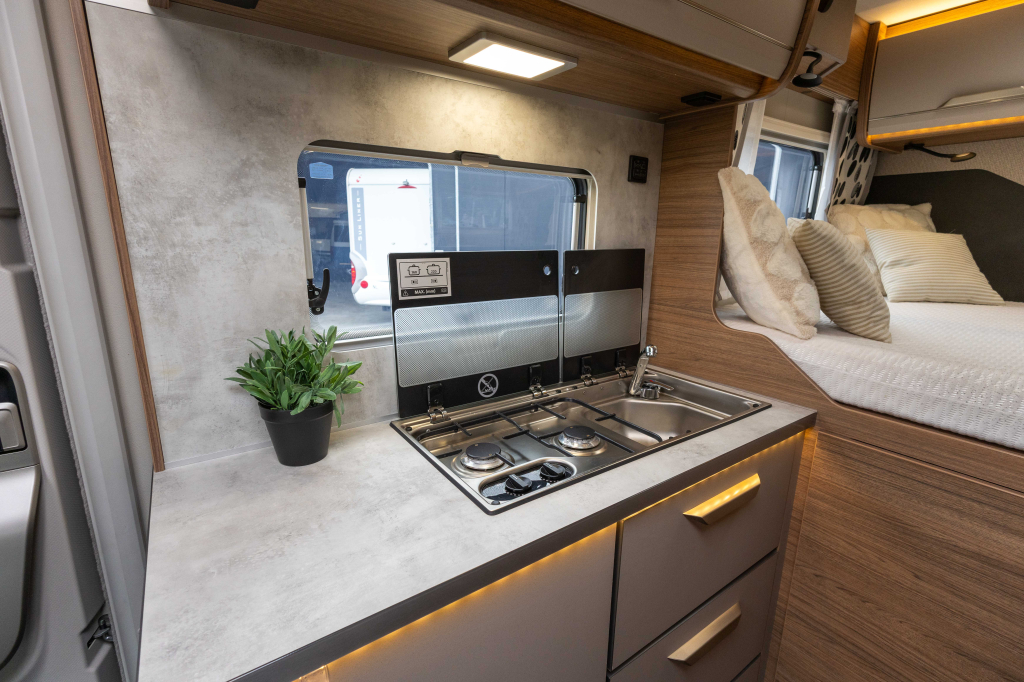 Knaus Tourer Van 500 MQ photo: 12