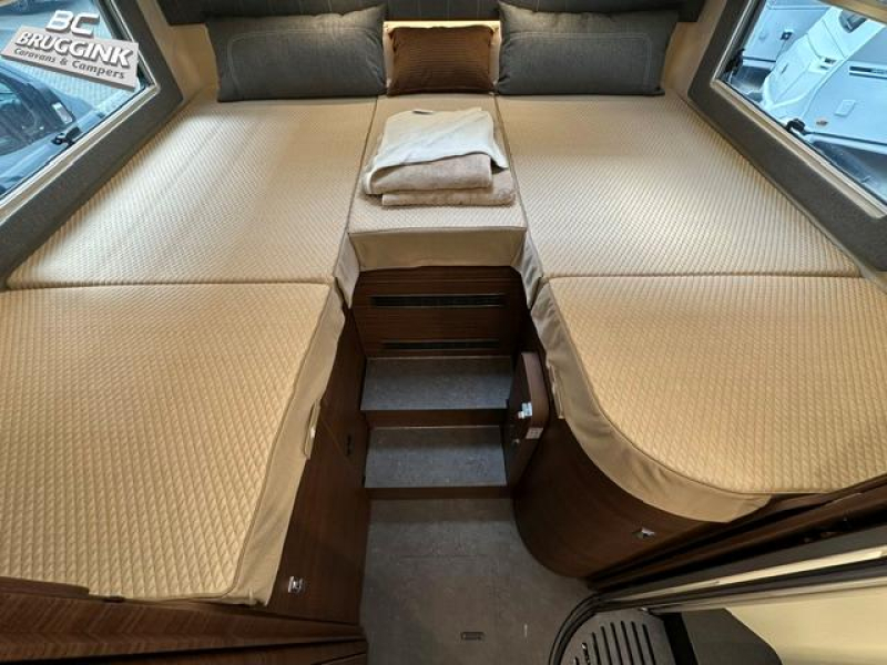 Carthago Chic C-Line T 4.9 LE MERCEDES photo: 17