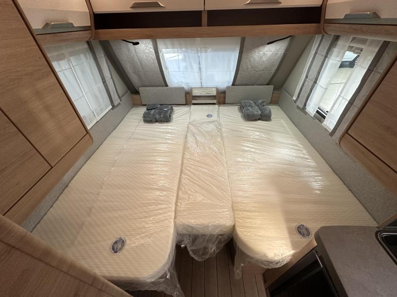 Knaus Sudwind 60 Years 460 EU enkele bedden / voorraam  foto: 14