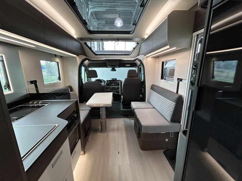Adria Coral MB Supreme 670 DL  foto: 6