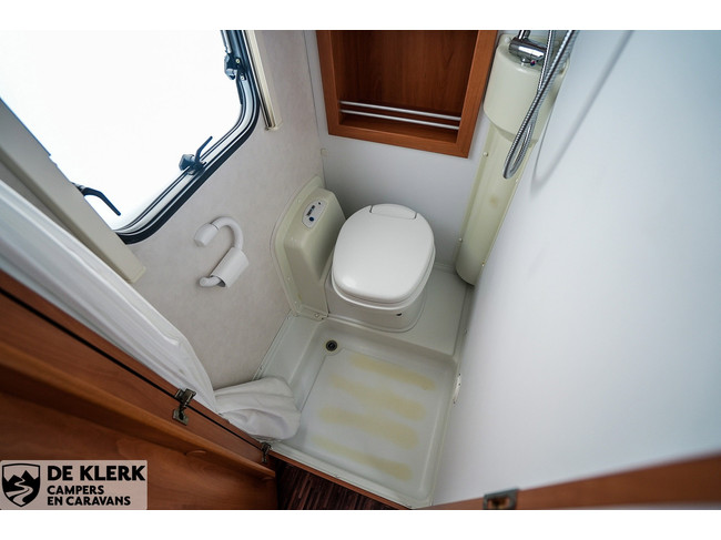 Eriba NOVA 435 GL foto: 11