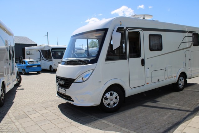 Compacta Hymer Exsis i 474 Fiat 160 cv estrecha ligera camas individuales y abatible (55 foto: 4