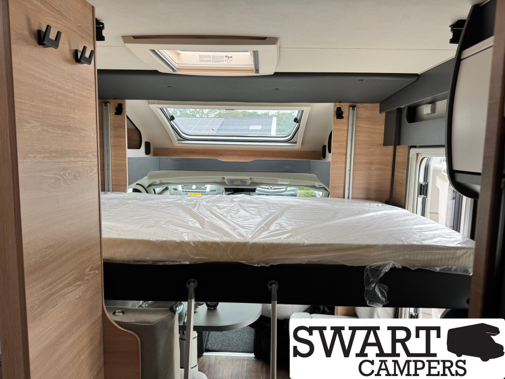 Knaus L!VE WAVE 650 MEG Black Selection foto: 21