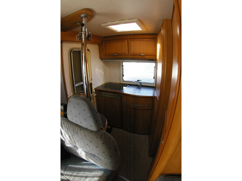 Hymer B klasse 544 L Asiento, Banco largo, 90600km foto: 10