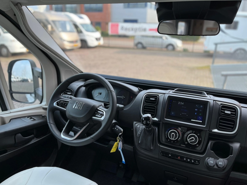 Pilote P 690 D Camper, Centraal hefbed  foto: 16