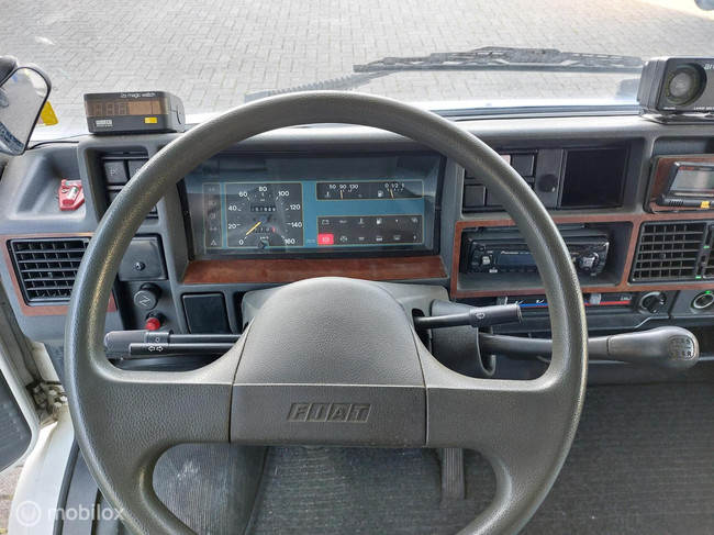 Fiat Ducato 1.9TD Frankia Mobil A520 Autocaravana compacta foto: 12