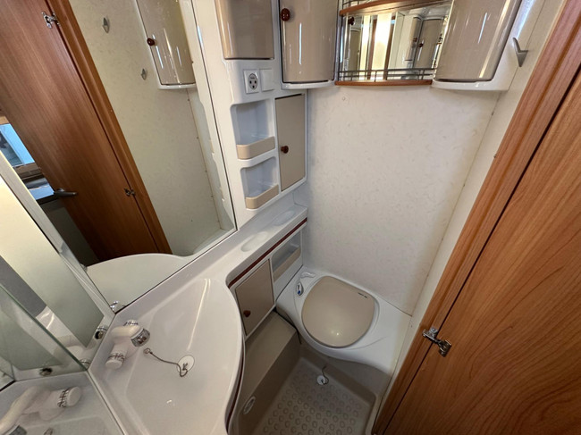 Hobby De Luxe 440 SF foto: 8