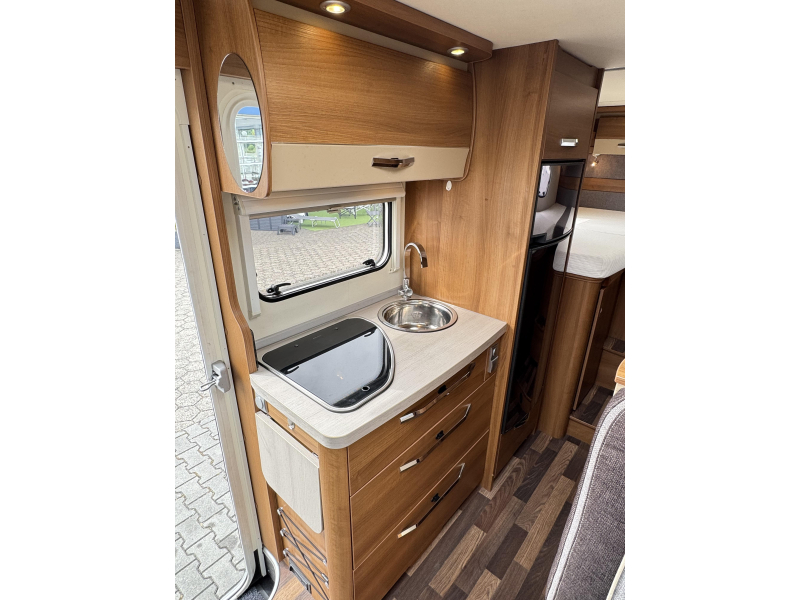 Knaus Vansation Van TI 600 meg - lits jumeaux photo : 7