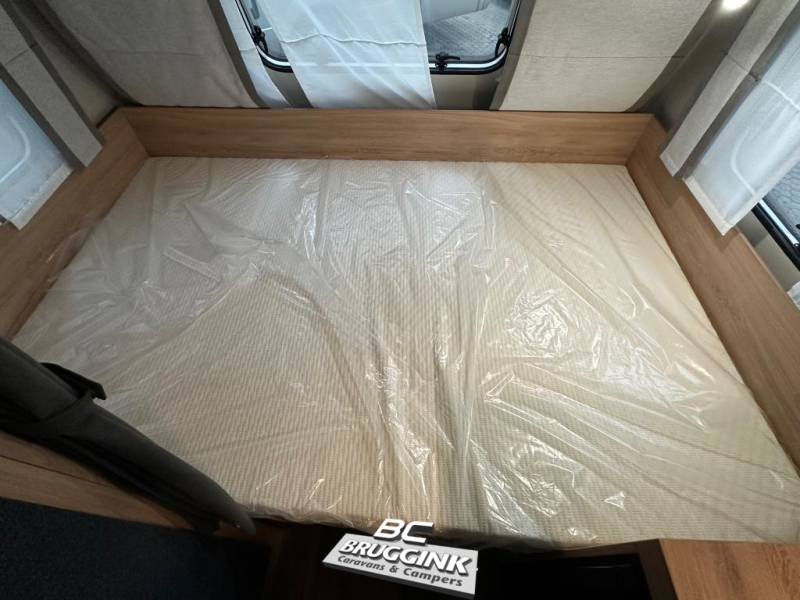 Knaus Sport 420 QD Querbetten 210 CM LANG! Foto: 7