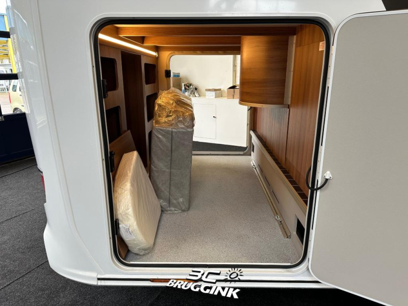 Knaus Sun I 700 LEG photo: 2