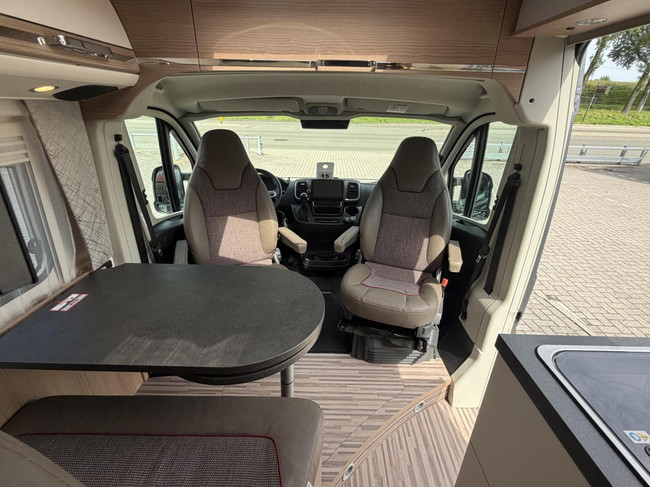 Malibu 640 LE Charming GT 9T-Automaat Enkele Bedden Zonnepaneel Omvormer Maxxfan foto: 13