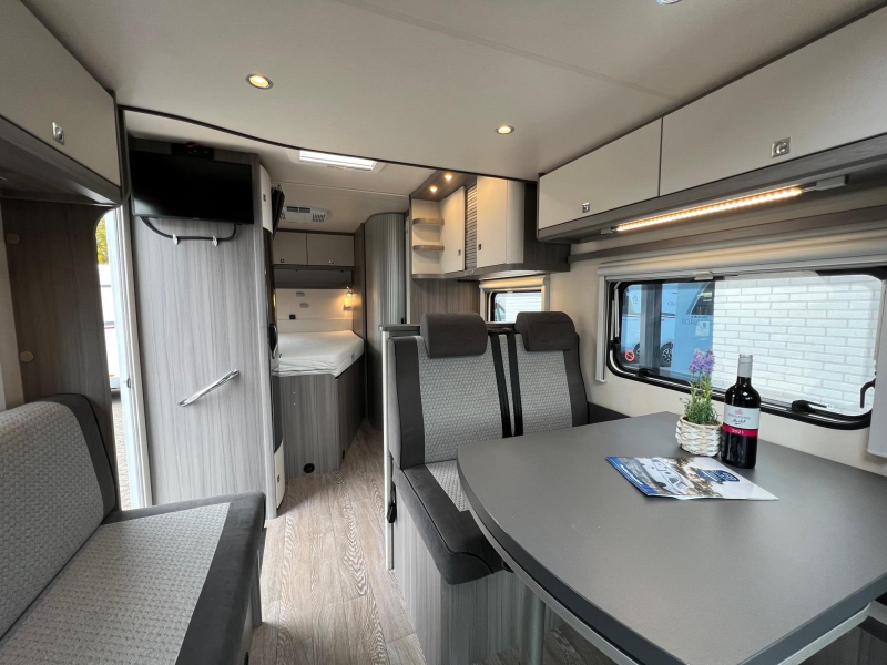 Hobby Optima Ontour 65 HFL fransbed, airco, hefbed  foto: 10