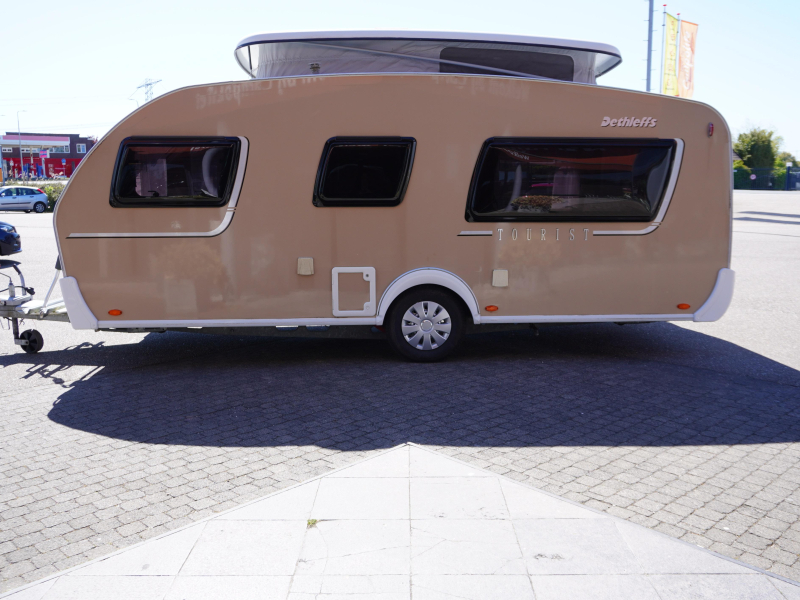 Dethleffs Tourist HD 460 MET UNICO VOORTENT  foto: 17
