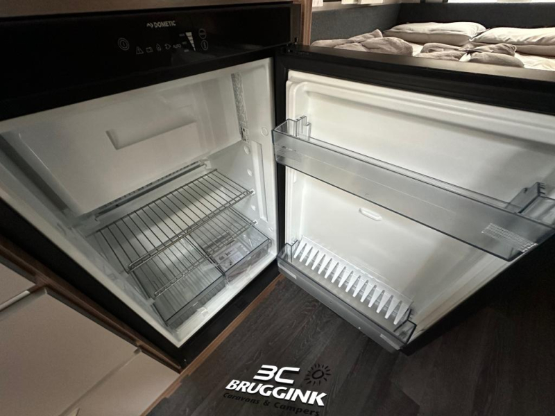Knaus Sport 450 FU FRENCH BED Underfloor heating photo: 6