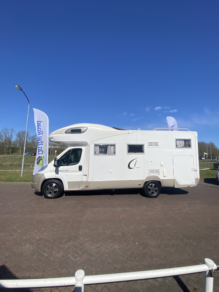 CI Mizar Garage Living 3.0 MultiJet 180 PK, Alkoof, Dwars-bed achter, Garage, Motor-airco, Zeer compleet, 1e eigenaar, Bj, 12 – 2007. Camper centrum on the road Marum  foto: 2